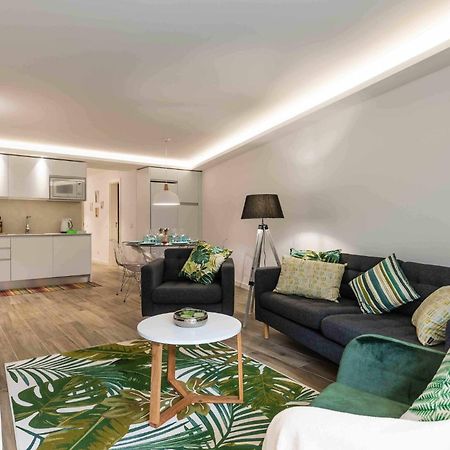 Downtown Albufeira 3-Bedroom Luxury Apartment ภายนอก รูปภาพ