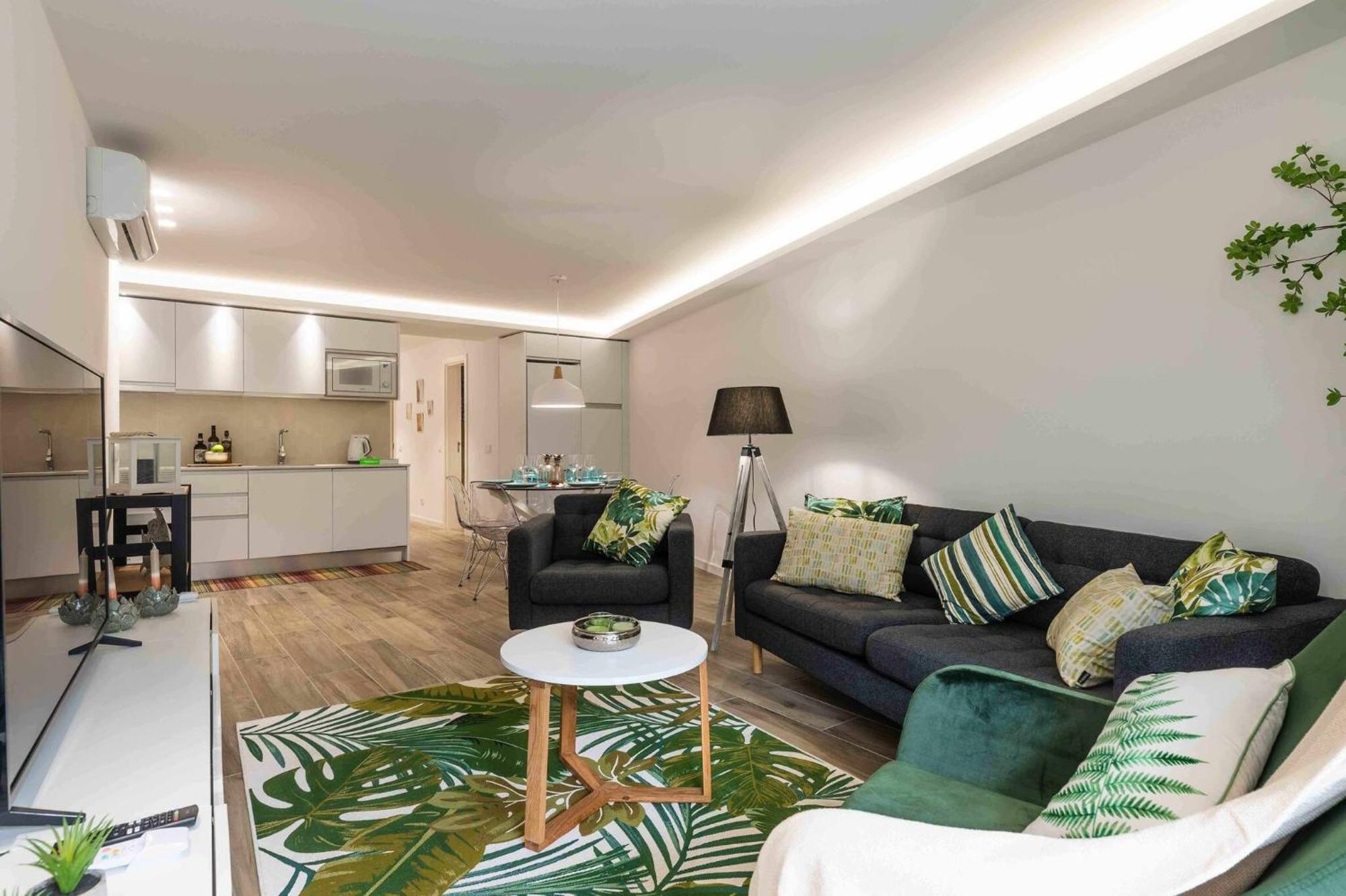 Downtown Albufeira 3-Bedroom Luxury Apartment ภายนอก รูปภาพ